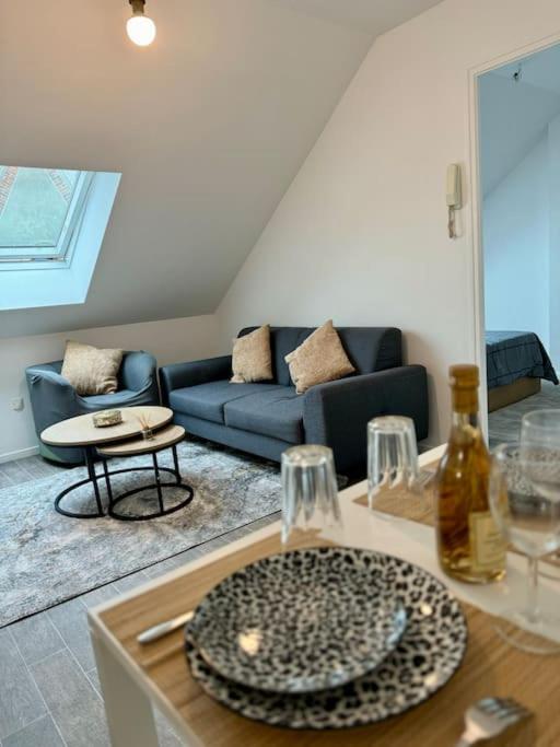 Superbe Appartement Tres Calme Et Confortable Reims Exterior foto